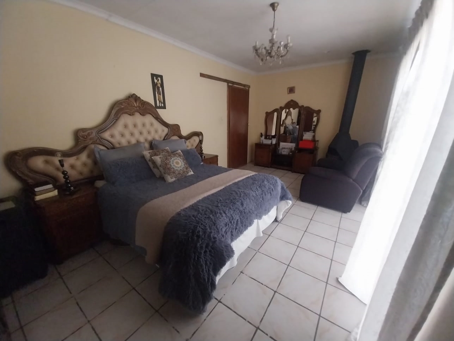 5 Bedroom Property for Sale in Rykmanshoogte Free State